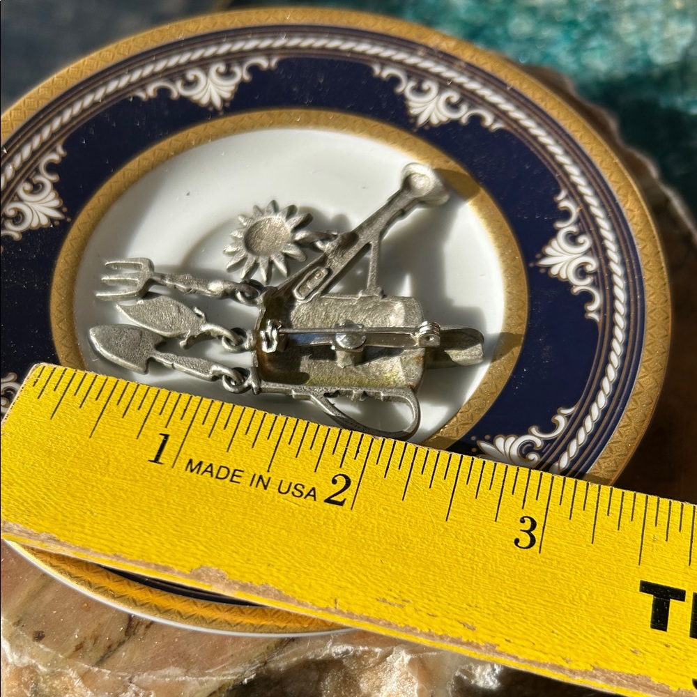 Vintage Watering Can Brooch with Garden Charms - Picture 6 of 7